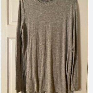 ATHLETA Top SzMedium Threadlight Gray Heathered Long Sleeve Tee Women Athleisure